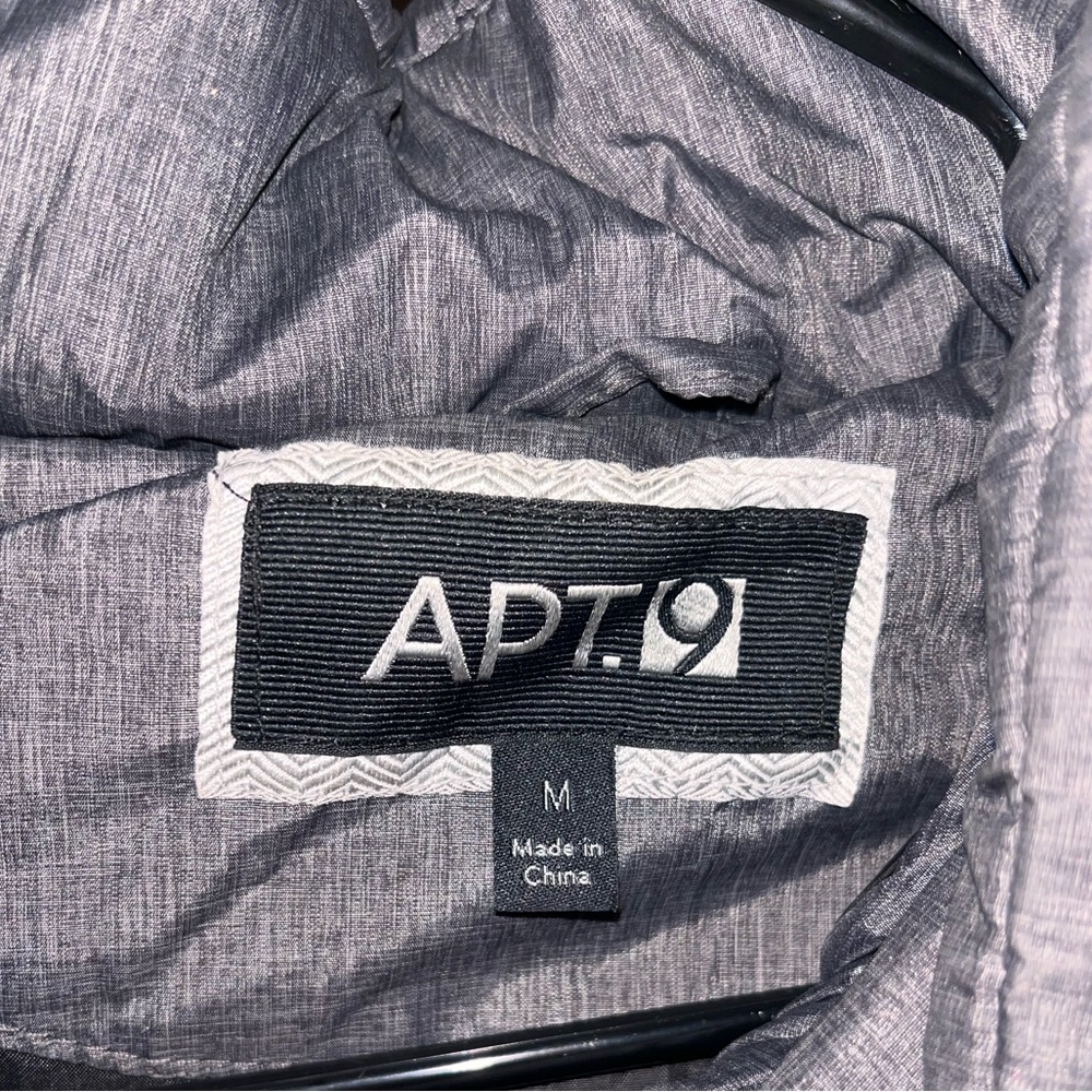 Winter jacket - Picture 3 of 3